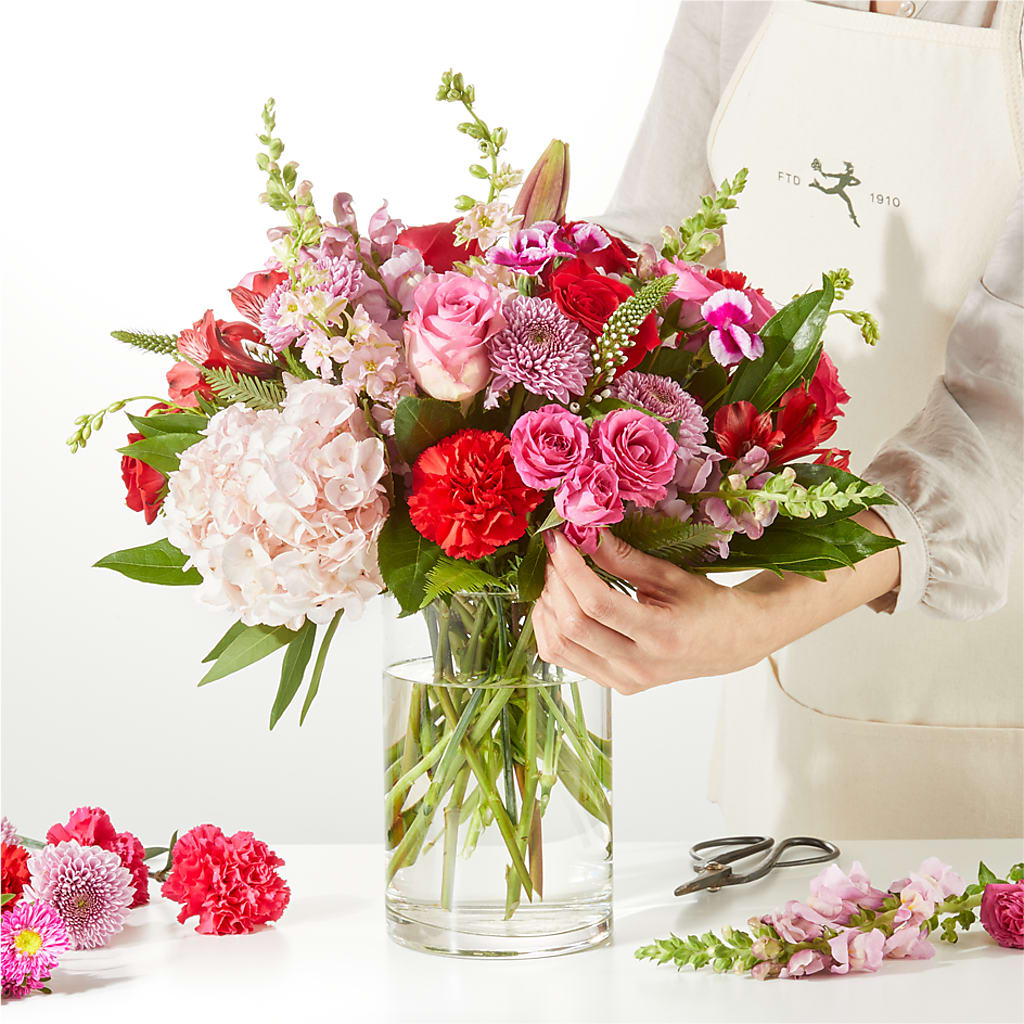 Swooning Over You - A Luxury Florist Original –  City Florist, Prestonsburg KY